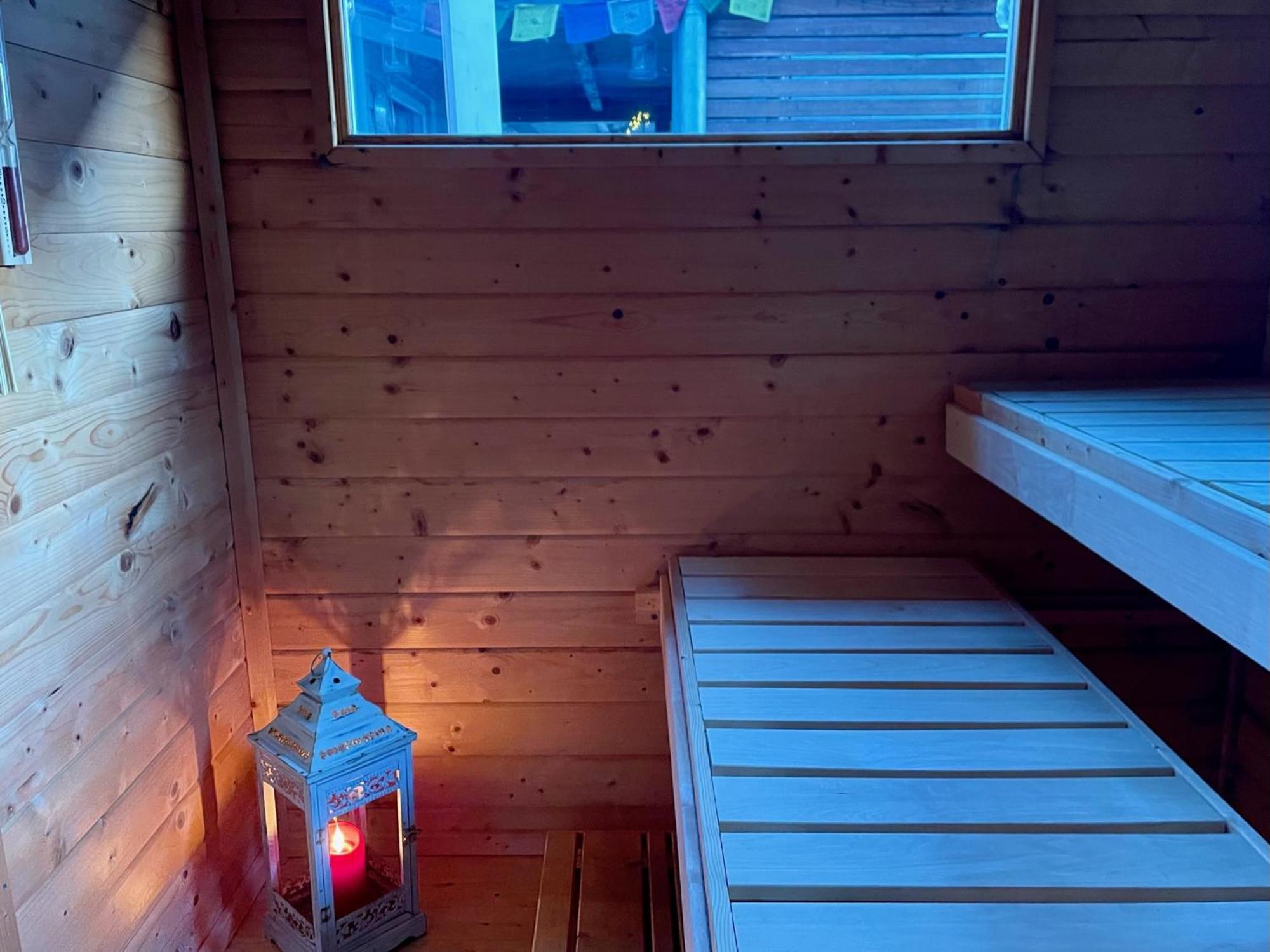 Modernes Holzhaus Im Skandinavischen Stil Mit Sauna, Garten Und 2 Katzen Norderstedt Eksteriør billede