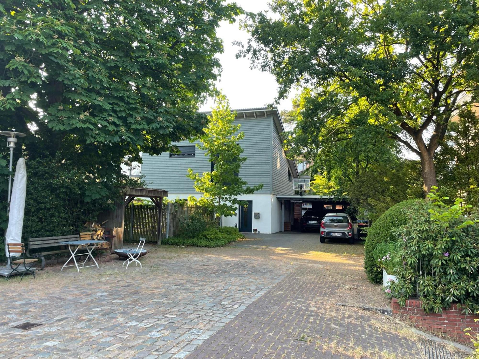 Modernes Holzhaus Im Skandinavischen Stil Mit Sauna, Garten Und 2 Katzen Norderstedt Eksteriør billede
